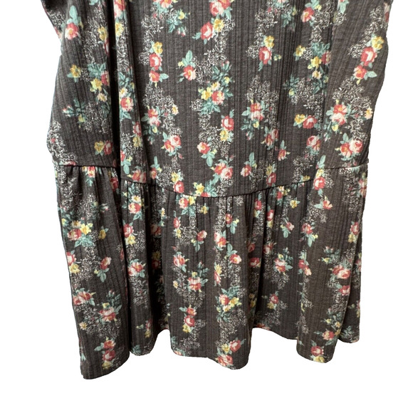 Maurices 0X Floral Tank Top - Picture 2 of 5